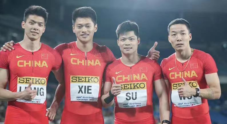 中国男子4×100接力晋级决赛