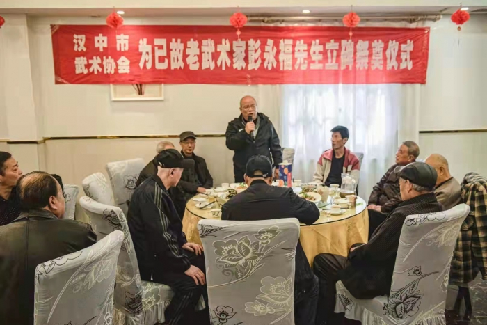 04a5694a97a7cbe1873cc139216d10a.jpg