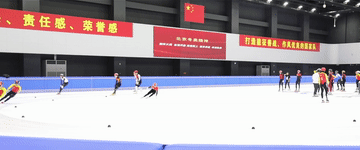 a060a46f0fdbfee16b84ccd9adffee9f.gif