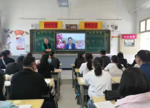 华阴市教育关工委开展家庭教育系列活动