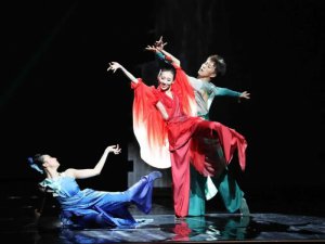 原创舞剧《生命之重》首演――现代舞演绎中国文化获好评