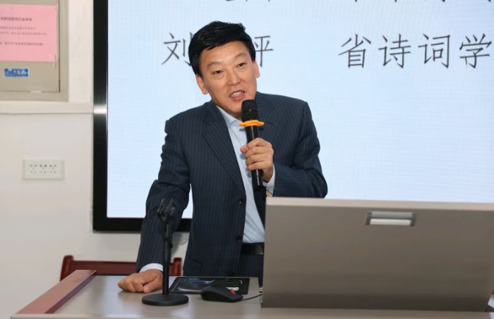 c85aa05ce9c31bb82ff3161e9170898c.jpg