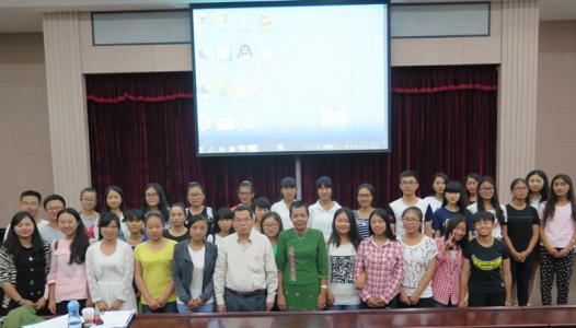 ��������մ�ѧУ������룺���·�չ��·��ҪЯ��ͬ��