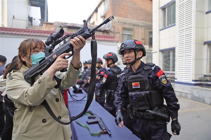 ��һ�ء�����񫡱