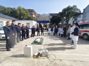 ҽǿ ѵ񰲡߿ھҽչķθרѵ